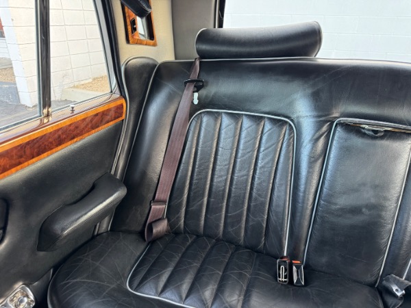Used-1974-Rolls-Royce-Silvershadow-long-wheel-base