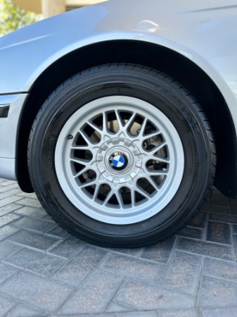 Used-2000-BMW-5-Series-528i