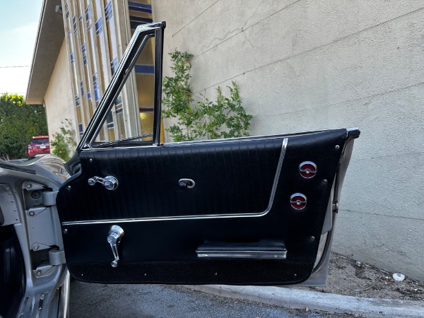 Used-1963-Chevrolet-Corvette-Stingray