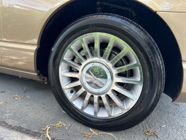 Used-2005-Ford-Thunderbird-Deluxe