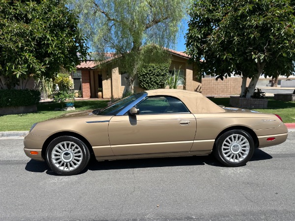 Used-2005-Ford-Thunderbird-Deluxe