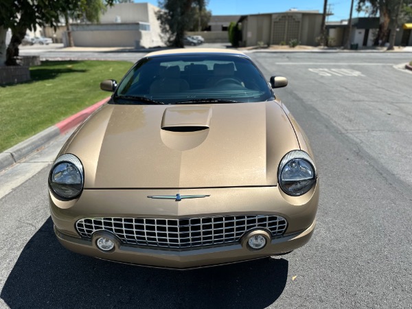 Used-2005-Ford-Thunderbird-Deluxe