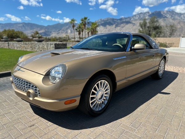Used-2005-Ford-Thunderbird-Deluxe