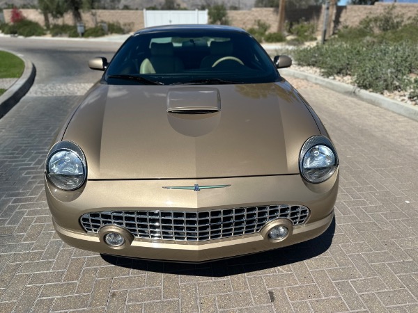 Used-2005-Ford-Thunderbird-Deluxe