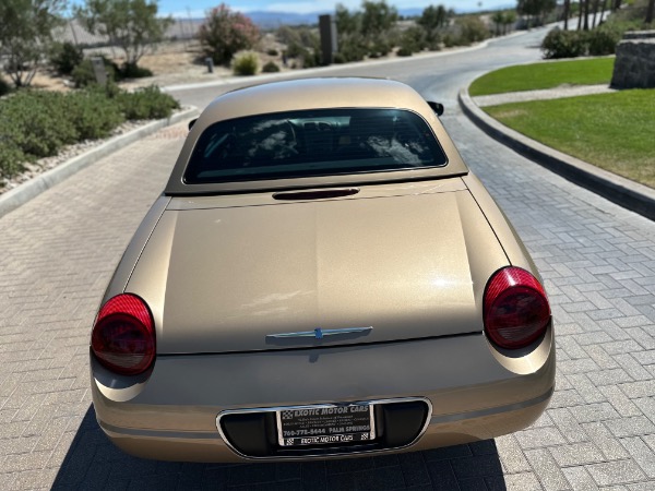 Used-2005-Ford-Thunderbird-Deluxe