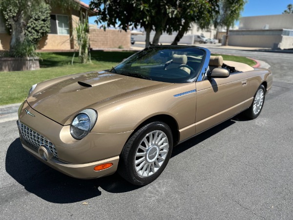 Used-2005-Ford-Thunderbird-Deluxe