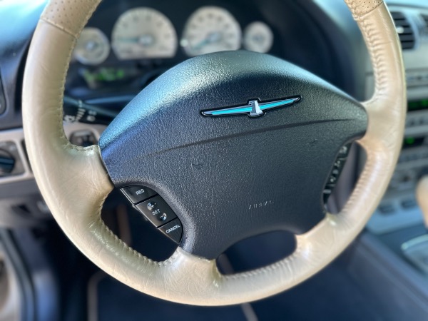 Used-2005-Ford-Thunderbird-Deluxe