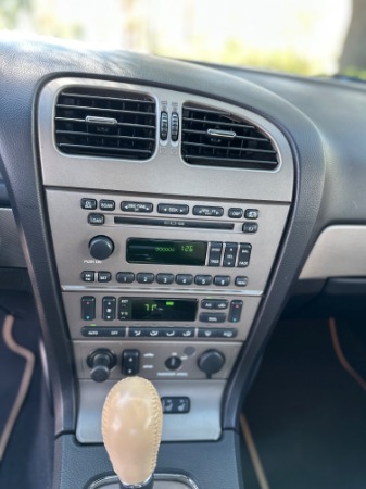 Used-2005-Ford-Thunderbird-Deluxe