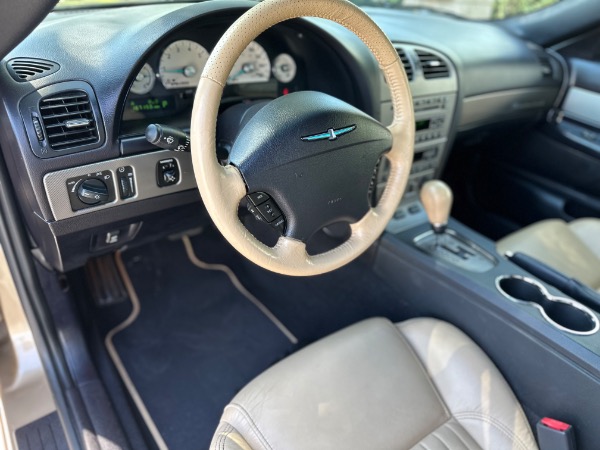 Used-2005-Ford-Thunderbird-Deluxe