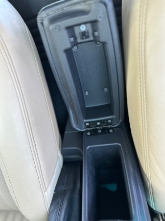 Used-2005-Ford-Thunderbird-Deluxe