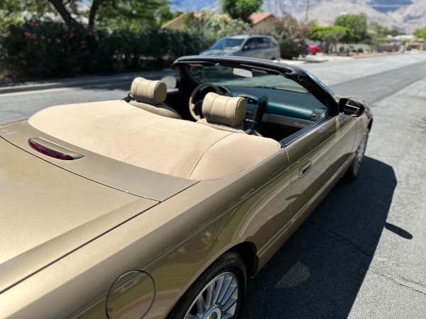 Used-2005-Ford-Thunderbird-Deluxe