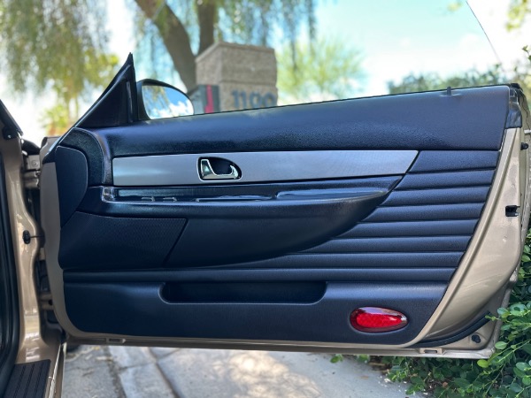 Used-2005-Ford-Thunderbird-Deluxe