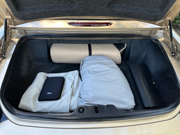 Used-2005-Ford-Thunderbird-Deluxe