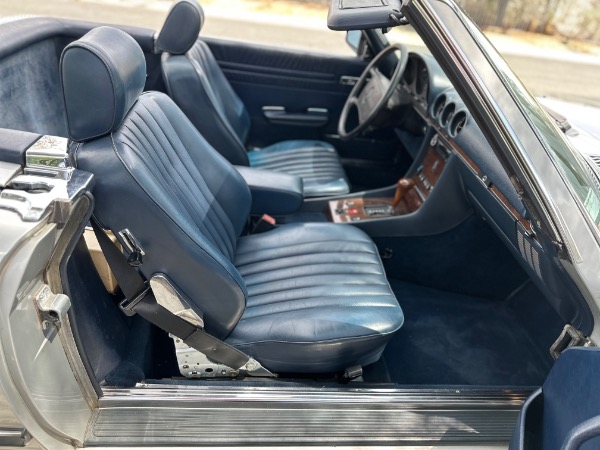 Used-1988-Mercedes-Benz-560-Class-560-SL