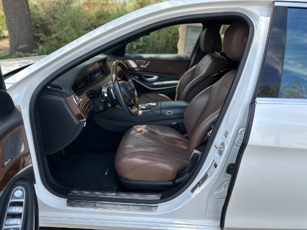 Used-2015-Mercedes-Benz-S-Class-S-550-4MATIC