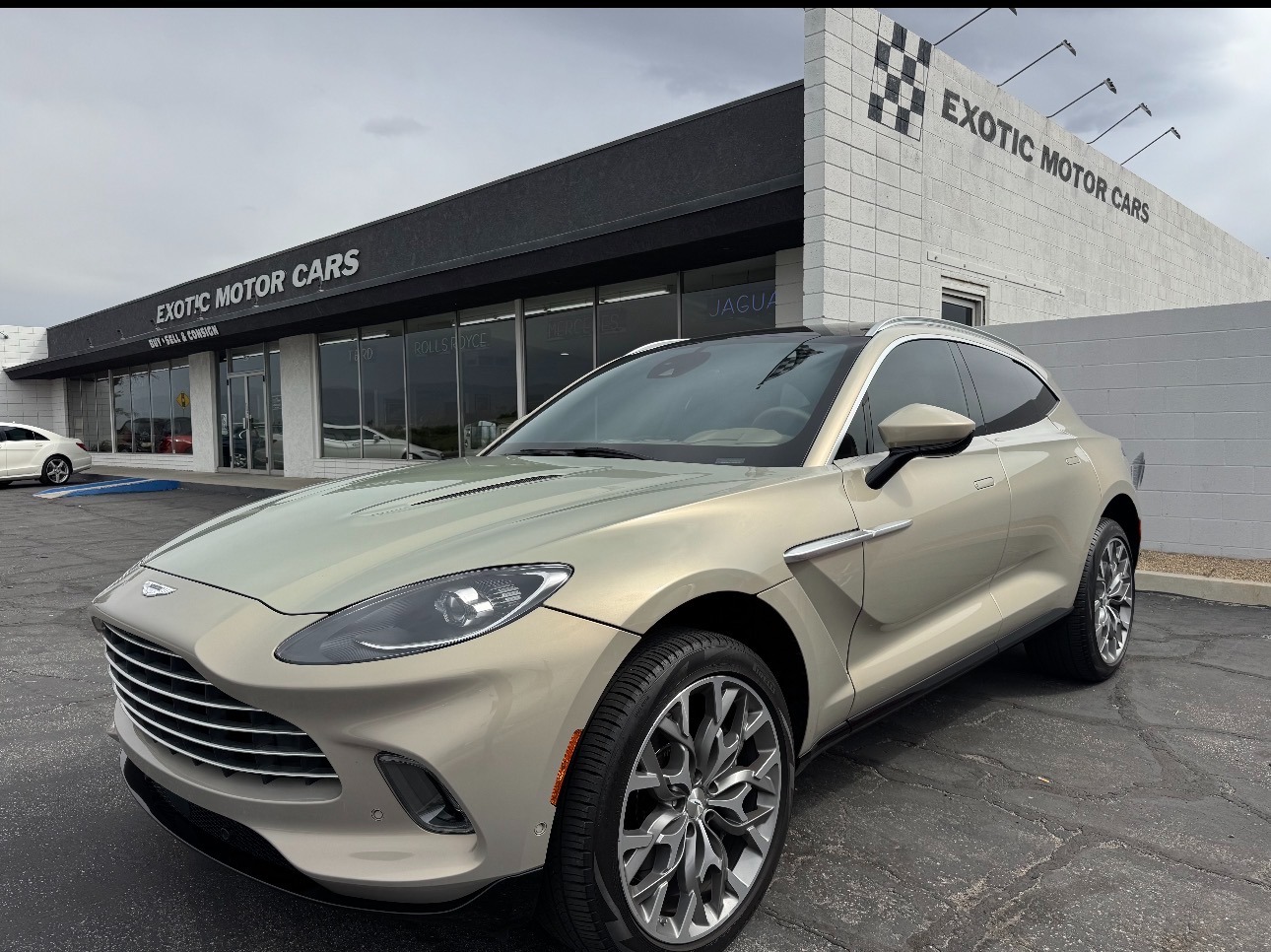 Pearl Blonde 2021 Aston Martin DBX AWD SUV / Crossover All-Wheel Drive 9-Speed Automatic