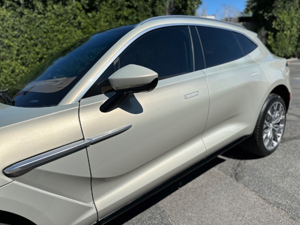 Used-2021-Aston-Martin-DBX