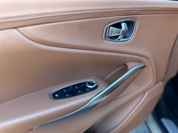 Used-2021-Aston-Martin-DBX