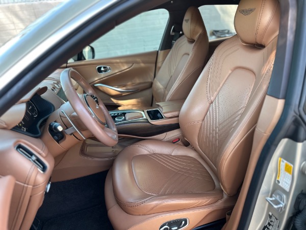 Used-2021-Aston-Martin-DBX