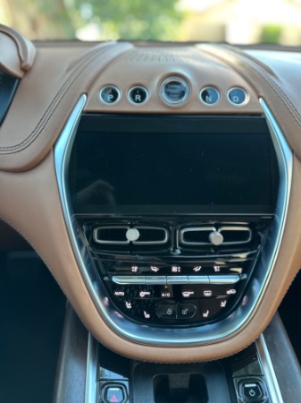 Used-2021-Aston-Martin-DBX