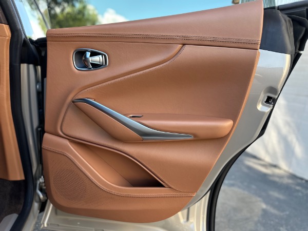 Used-2021-Aston-Martin-DBX