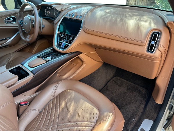 Used-2021-Aston-Martin-DBX
