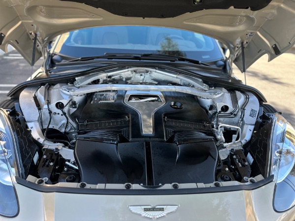Used-2021-Aston-Martin-DBX