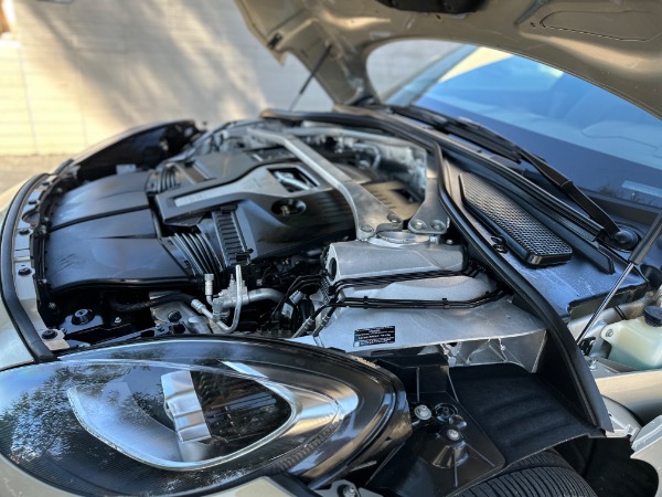 Used-2021-Aston-Martin-DBX