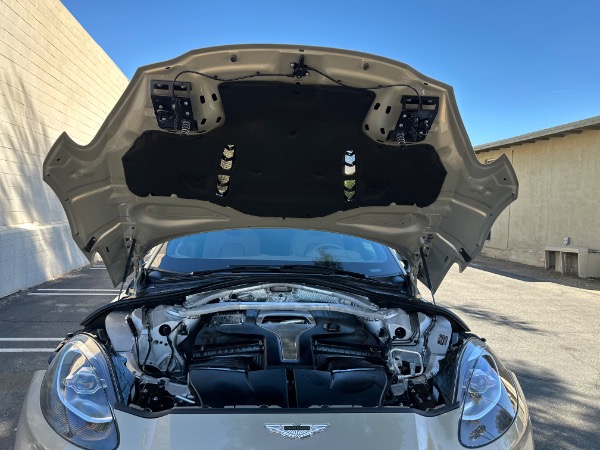 Used-2021-Aston-Martin-DBX