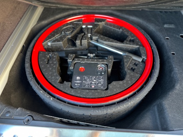 Used-2021-Aston-Martin-DBX