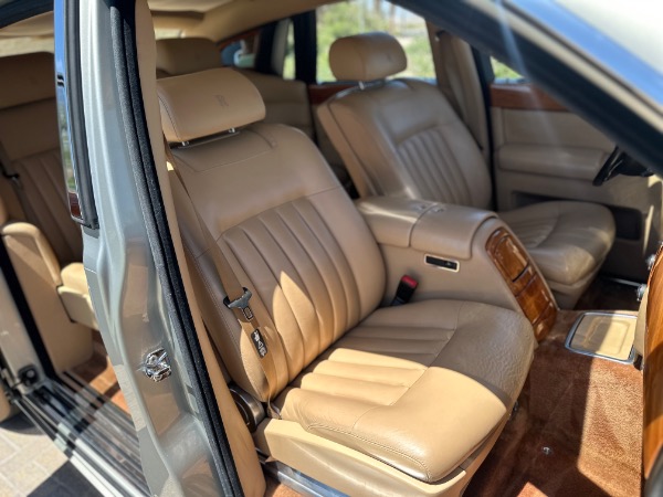 Used-2006-Rolls-Royce-Phantom