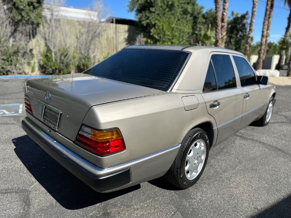 Used-1995-Mercedes-Benz-E320-luxe