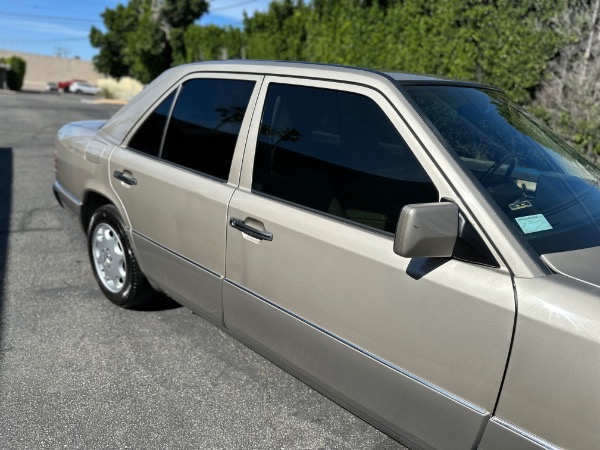 Used-1995-Mercedes-Benz-E320-luxe