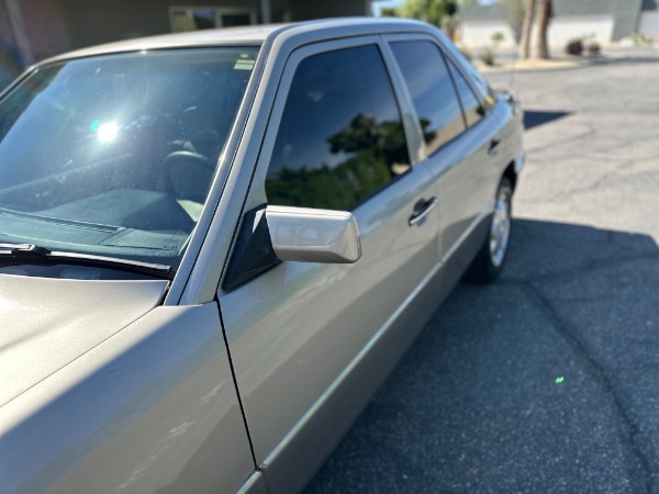 Used-1995-Mercedes-Benz-E320-luxe