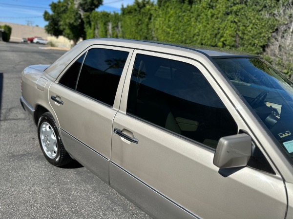 Used-1995-Mercedes-Benz-E320-luxe