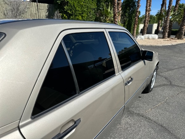 Used-1995-Mercedes-Benz-E320-luxe