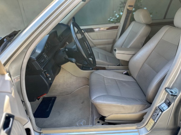 Used-1995-Mercedes-Benz-E320-luxe