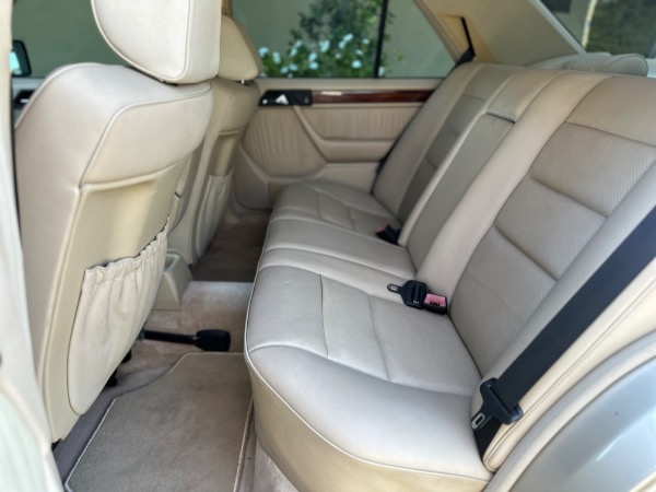 Used-1995-Mercedes-Benz-E320-luxe