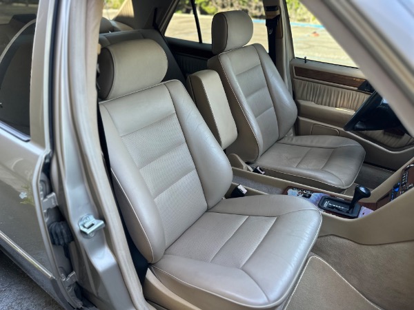 Used-1995-Mercedes-Benz-E320-luxe