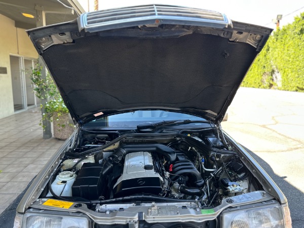 Used-1995-Mercedes-Benz-E320-luxe
