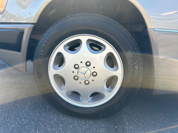 Used-1995-Mercedes-Benz-E320-luxe