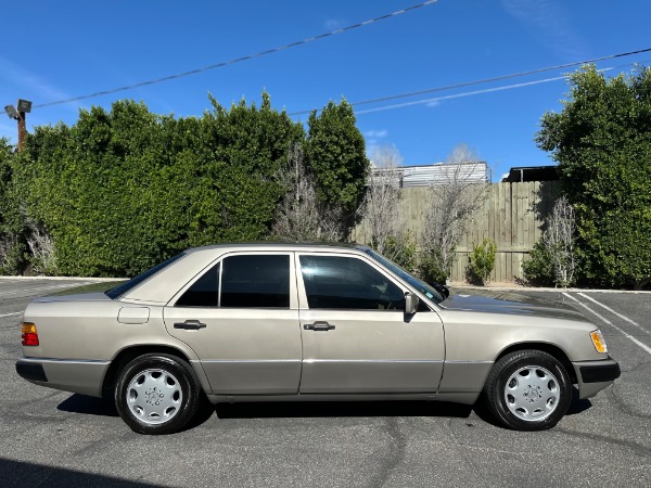 Used-1995-Mercedes-Benz-E320-luxe