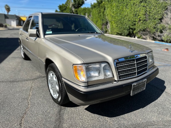 Used-1995-Mercedes-Benz-E320-luxe