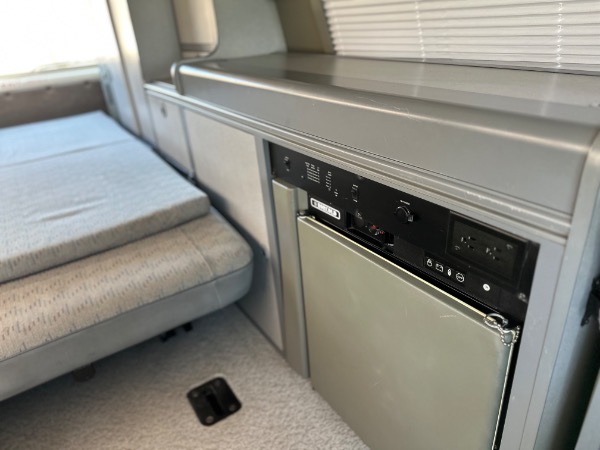 Used-1995-Volkswagen-EuroVan-Campmobile