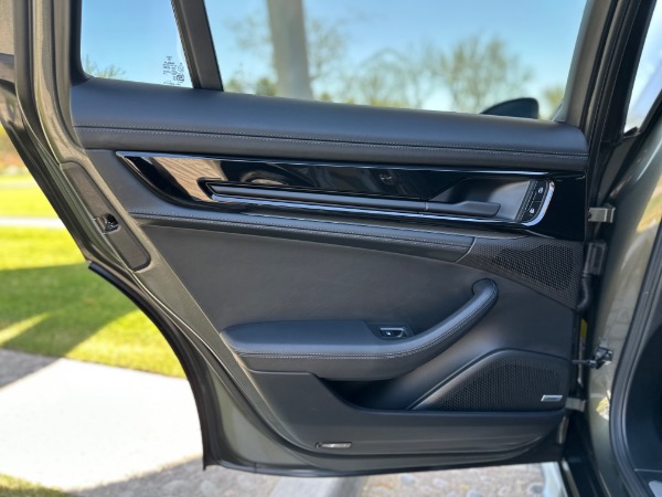Used-2025-Porsche-Panamera-4-E-Hybrid