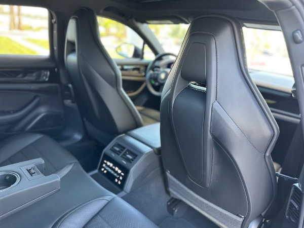 Used-2025-Porsche-Panamera-4-E-Hybrid