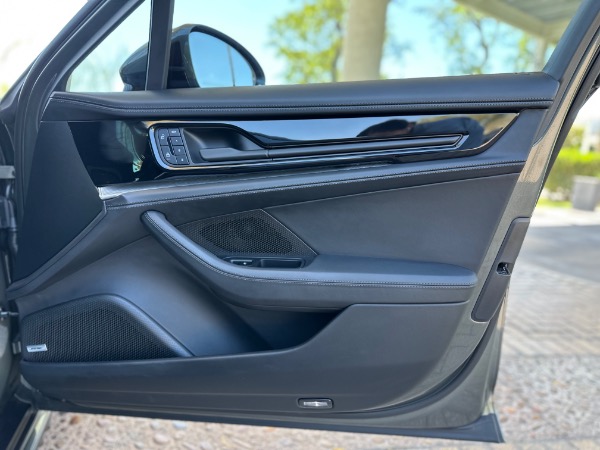 Used-2025-Porsche-Panamera-4-E-Hybrid