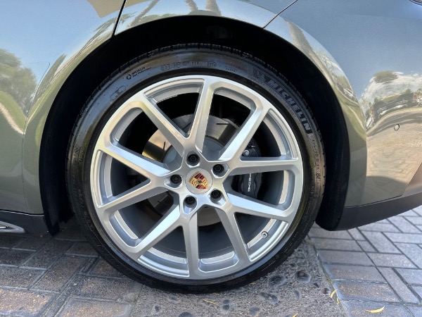 Used-2025-Porsche-Panamera-4-E-Hybrid