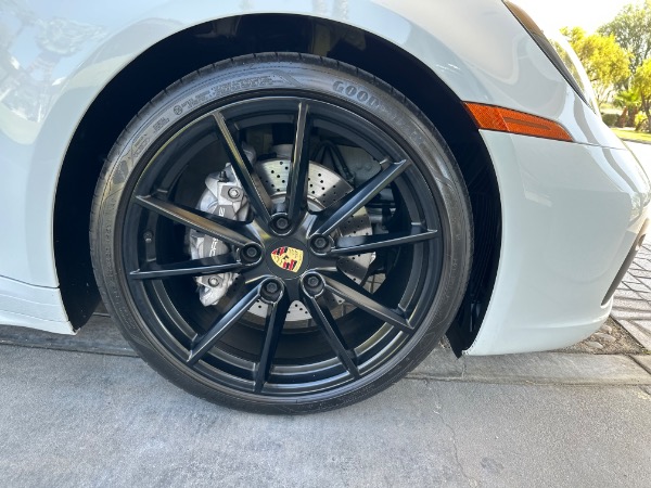 Used-2021-Porsche-911-Carrera