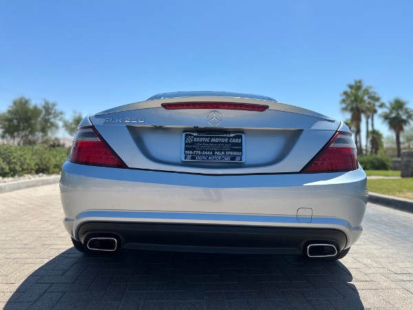 Used-2015-Mercedes-Benz-SLK-250-luxe